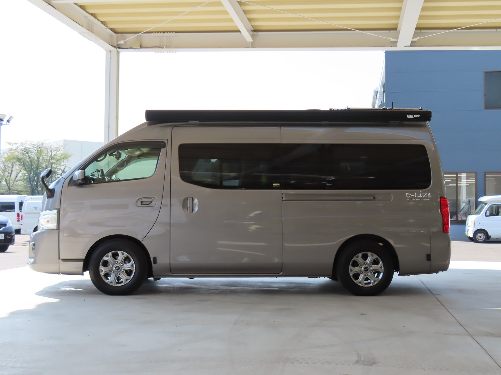 キャンピングカーバンコン