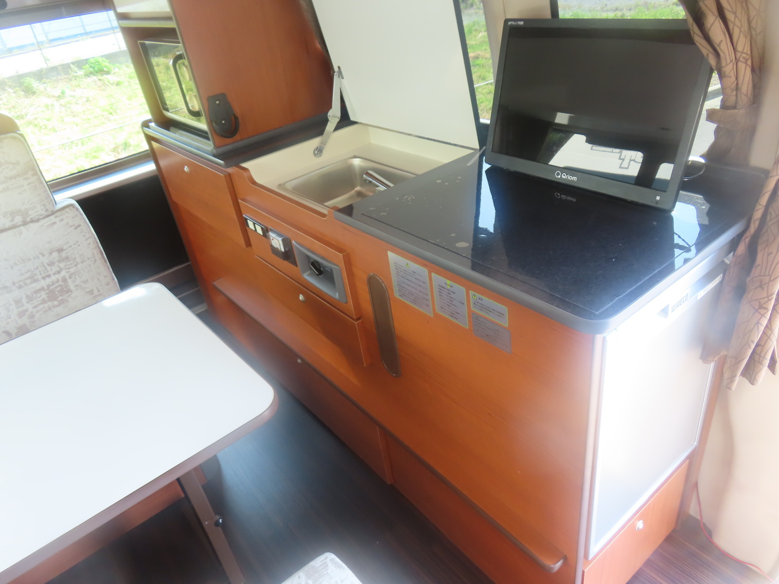 キャンピングカーバンコン