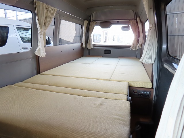 キャンピングカーバンコン