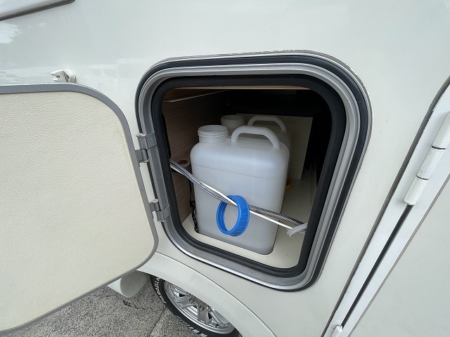 キャンピングカーキャブコン