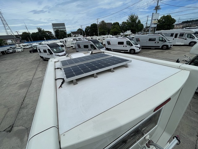 キャンピングカーキャブコン