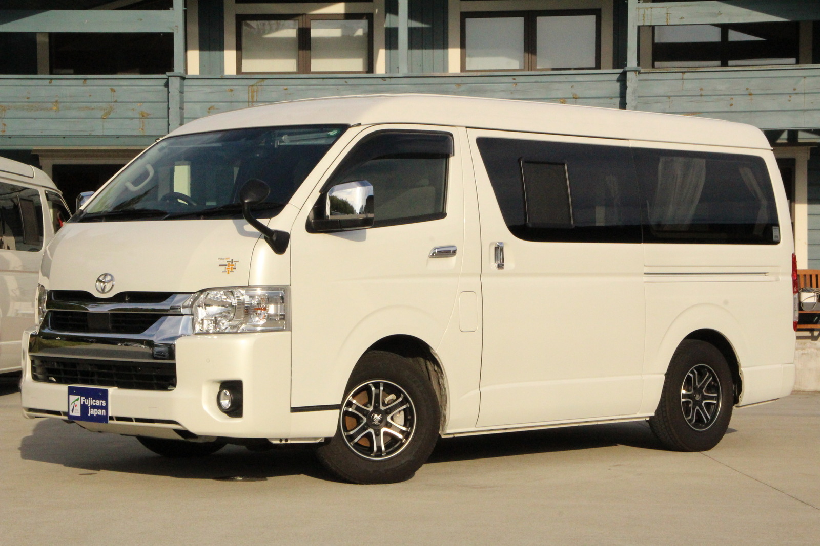 キャンピングカーバンコン