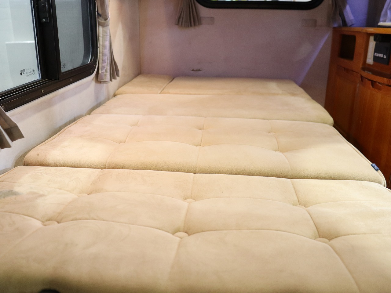 キャンピングカー軽キャンパー