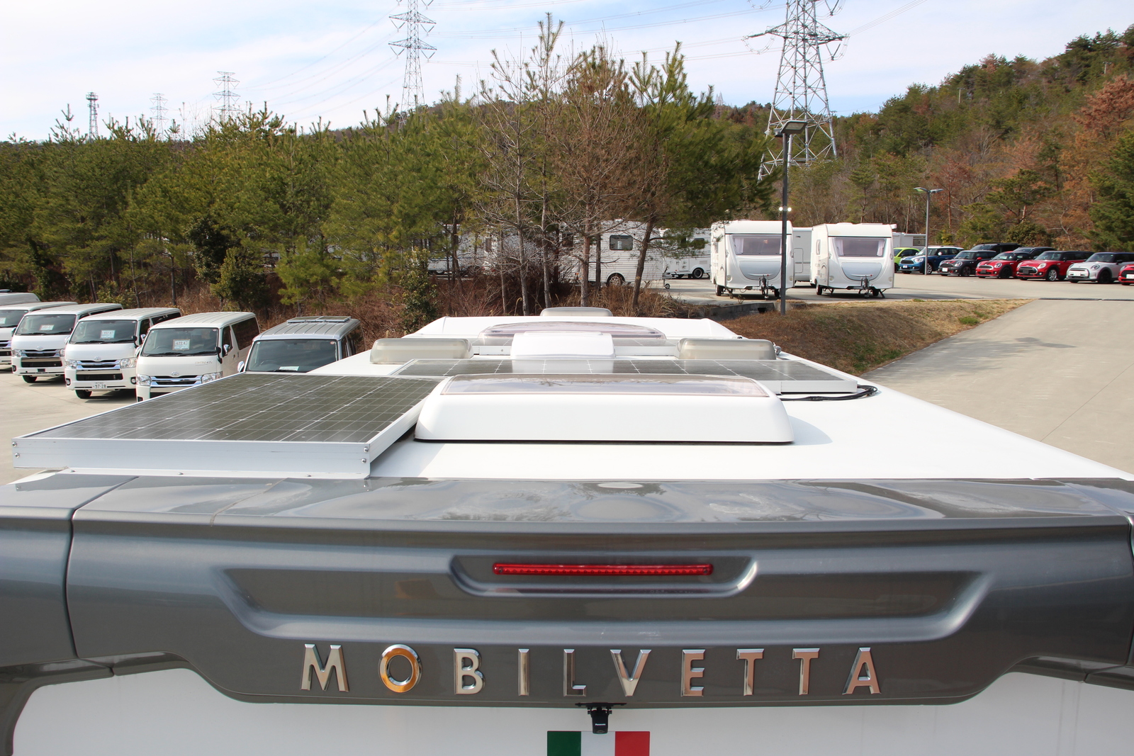 キャンピングカーバスコン