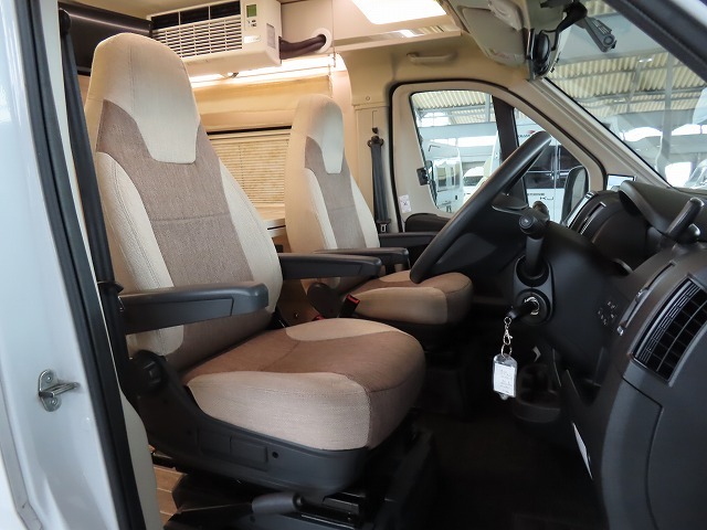 キャンピングカーバンコン