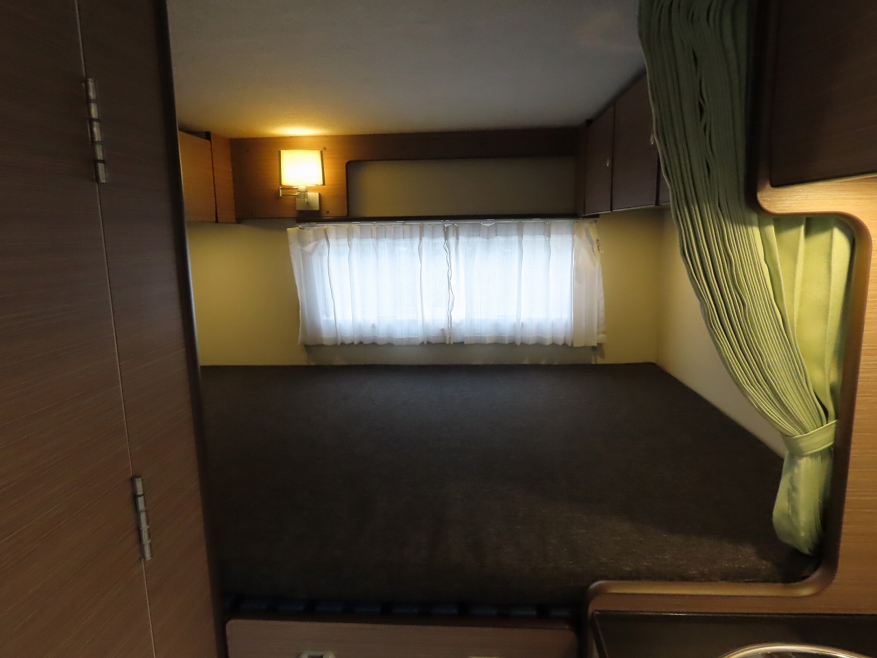 キャンピングカーキャブコン