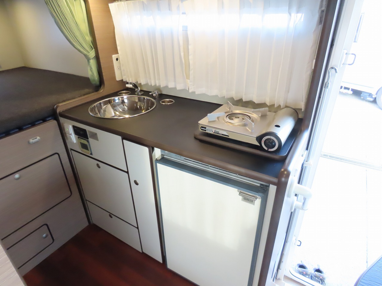 キャンピングカーキャブコン