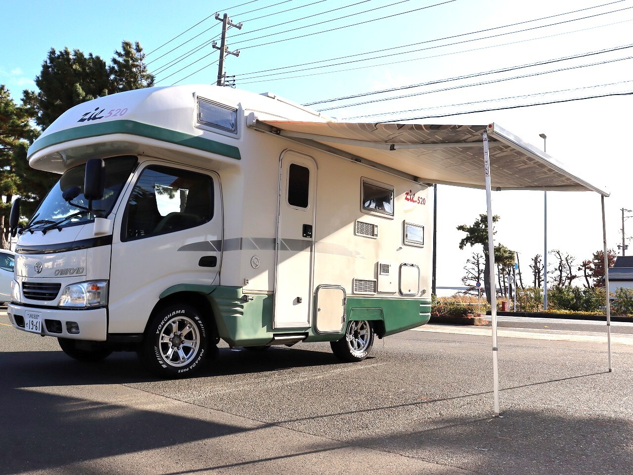 キャンピングカーキャブコン