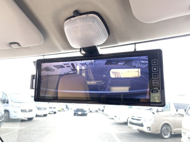 キャンピングカーキャブコン