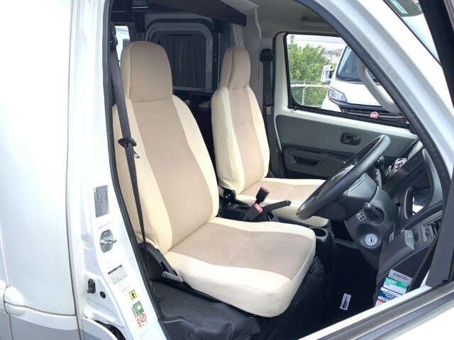 キャンピングカーキャブコン