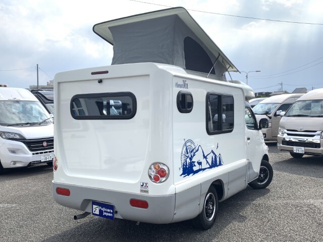 キャンピングカーキャブコン