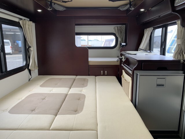 キャンピングカーキャブコン