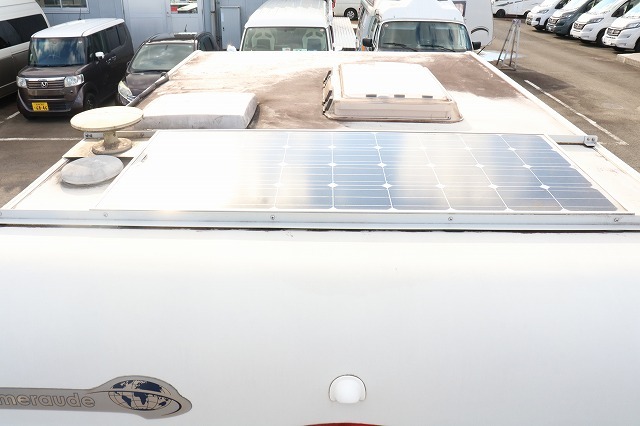 キャンピングカートレーラー