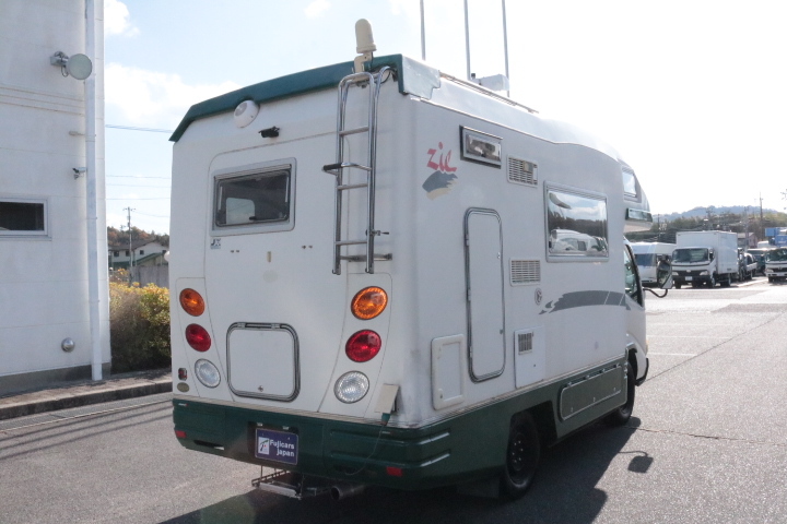 キャンピングカーキャブコン