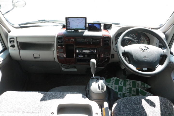 キャンピングカーキャブコン