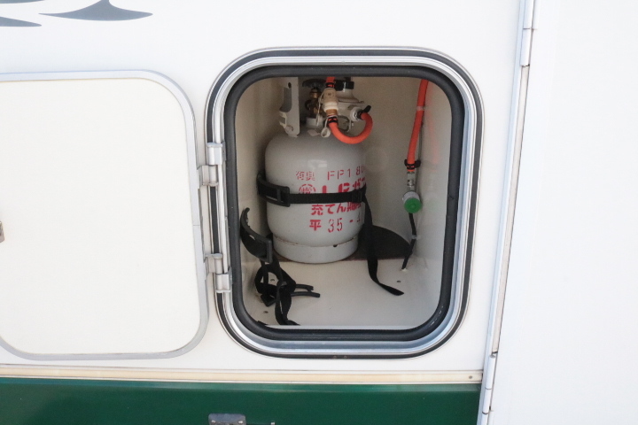 キャンピングカーキャブコン