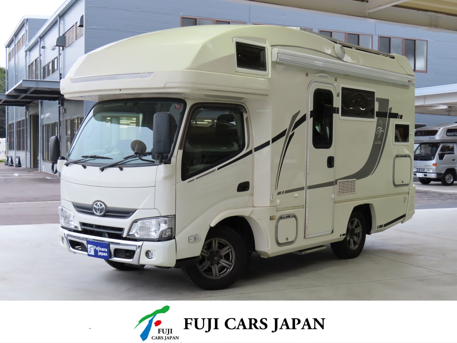 キャブコン カムロード バンテック ジル520 4WD