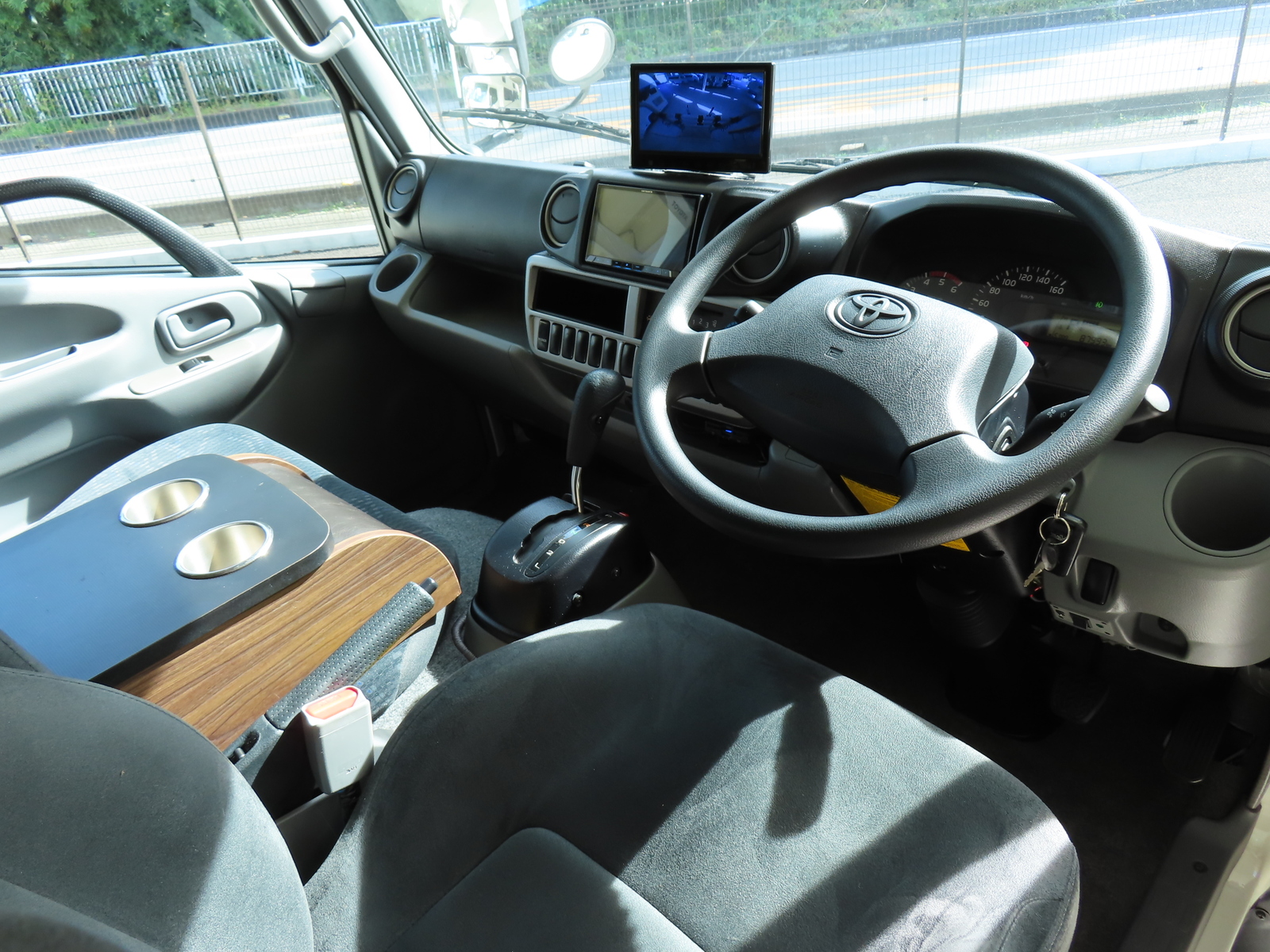 キャンピングカーキャブコン