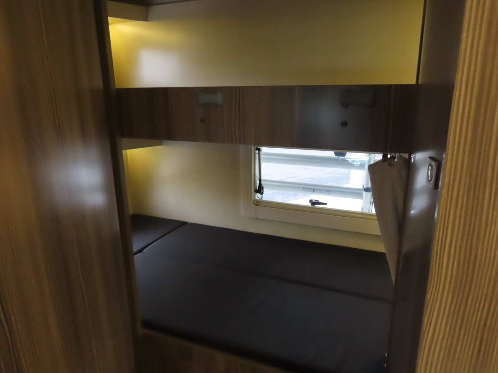 キャンピングカーキャブコン