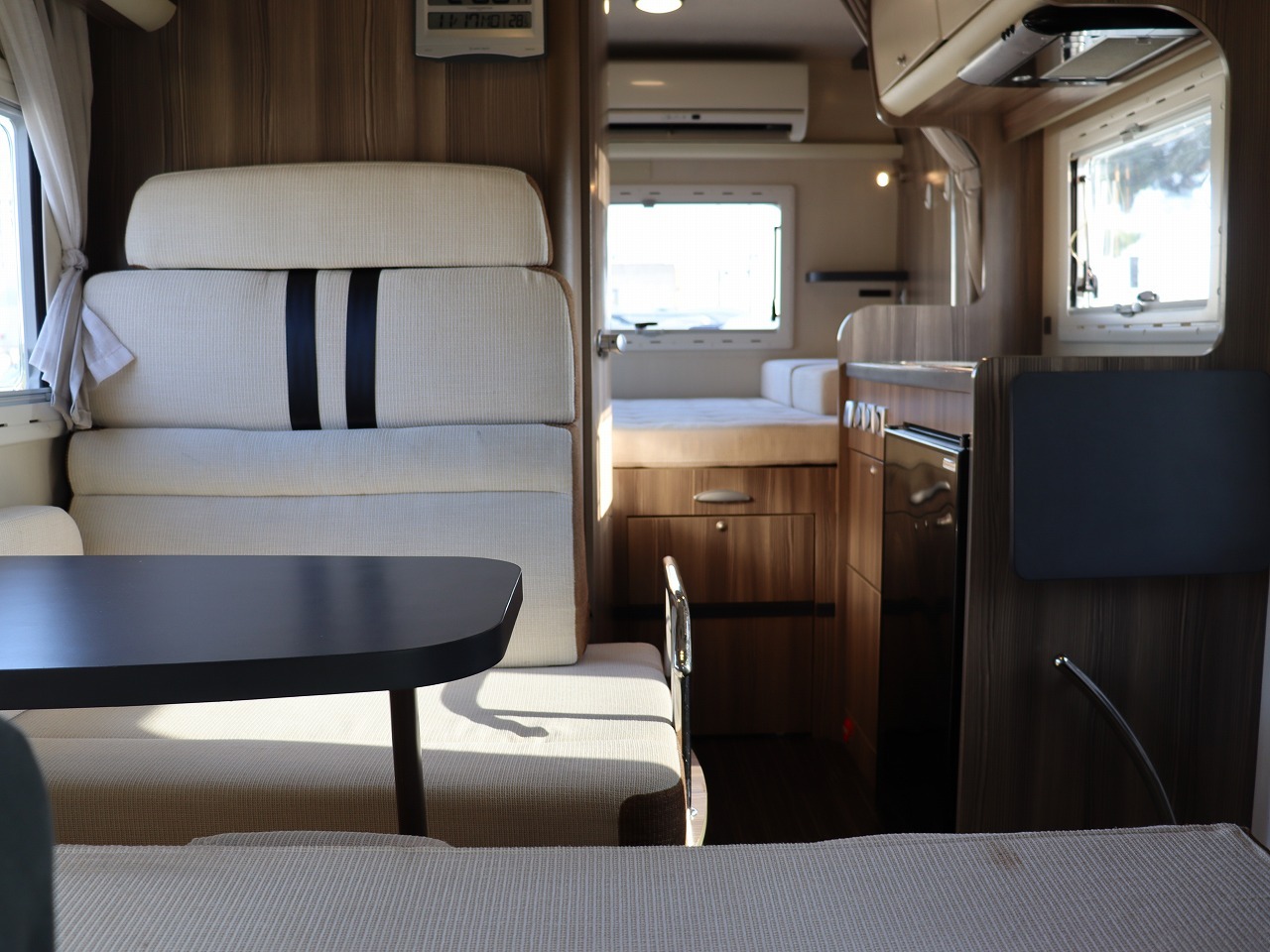 キャンピングカーキャブコン