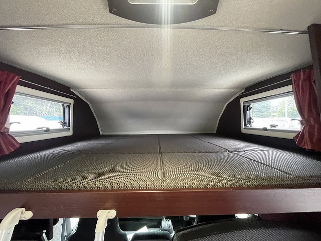 キャンピングカーキャブコン