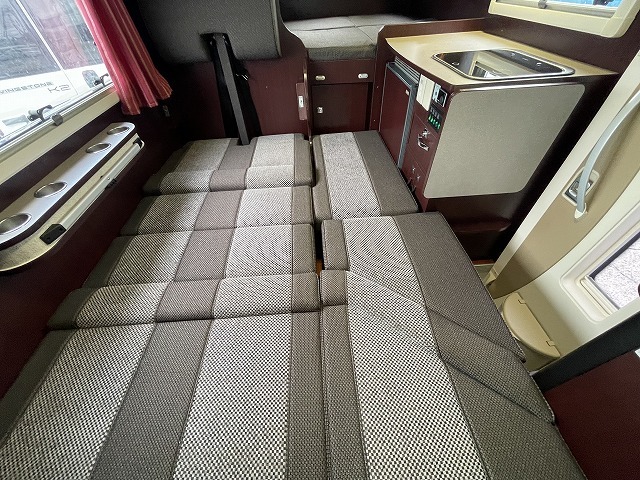 キャンピングカーキャブコン