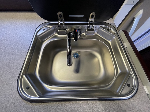 キャンピングカーキャブコン