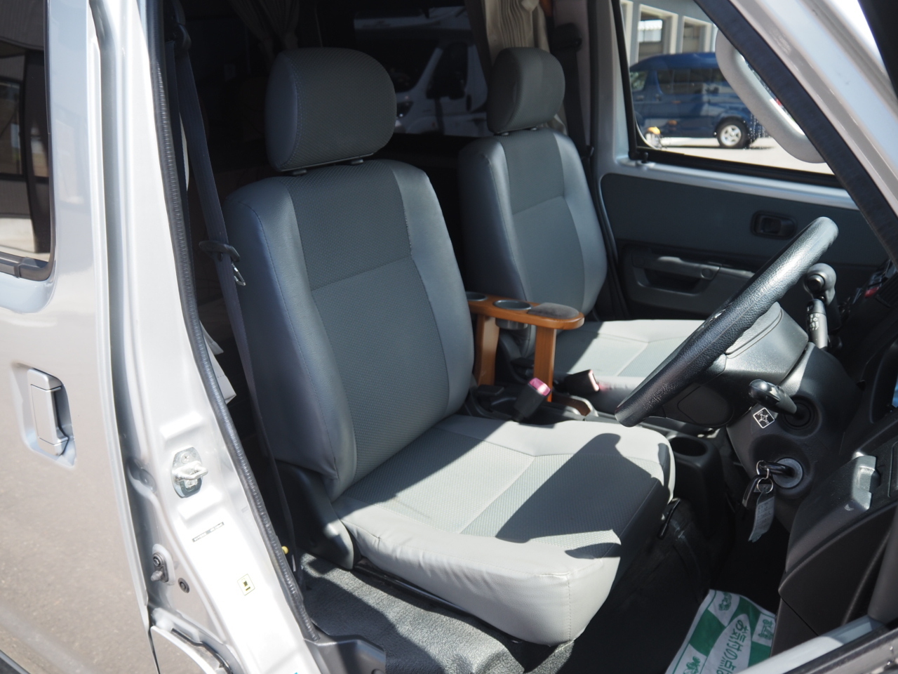 キャンピングカーバンコン