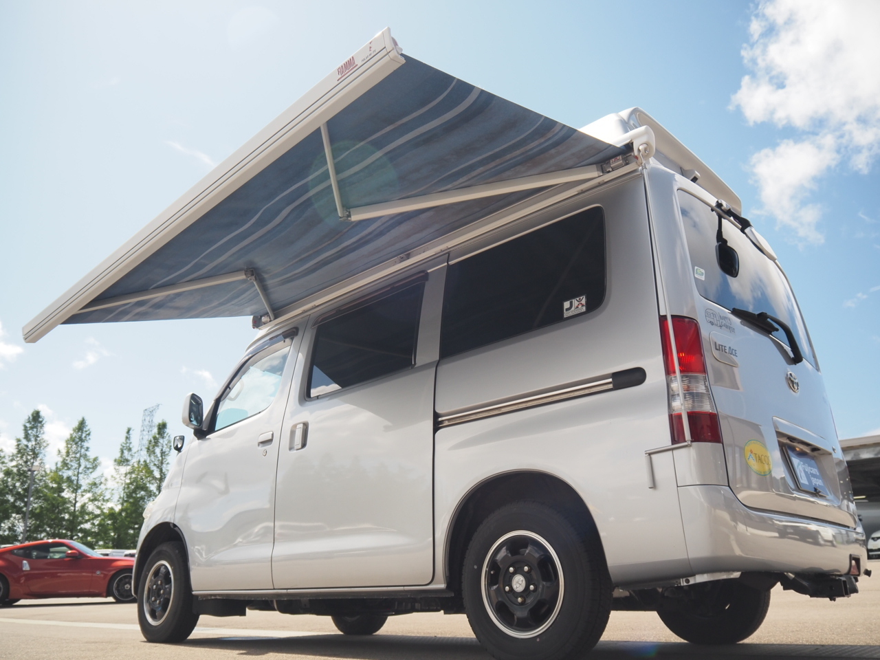 キャンピングカーバンコン