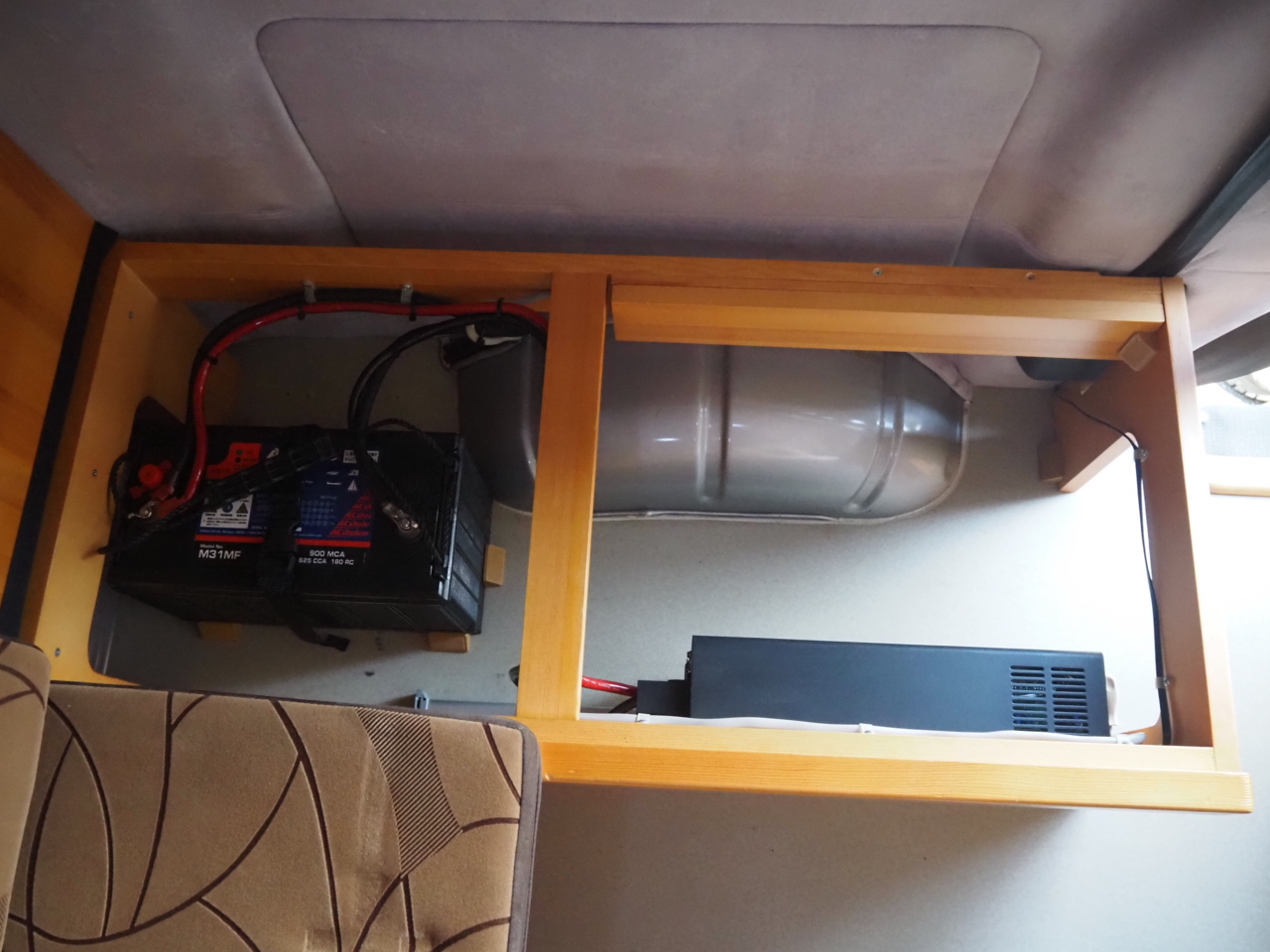 キャンピングカーバンコン