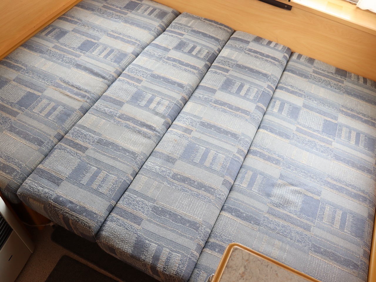 キャンピングカートレーラー