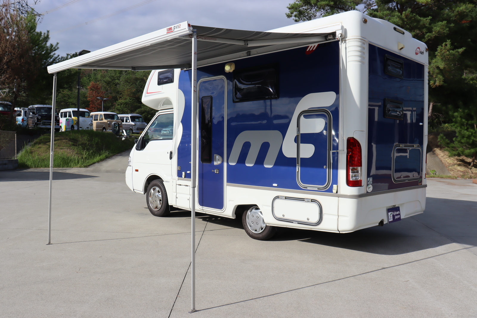 キャンピングカーキャブコン