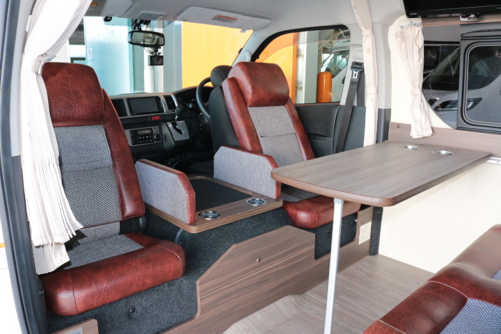 キャンピングカーバンコン