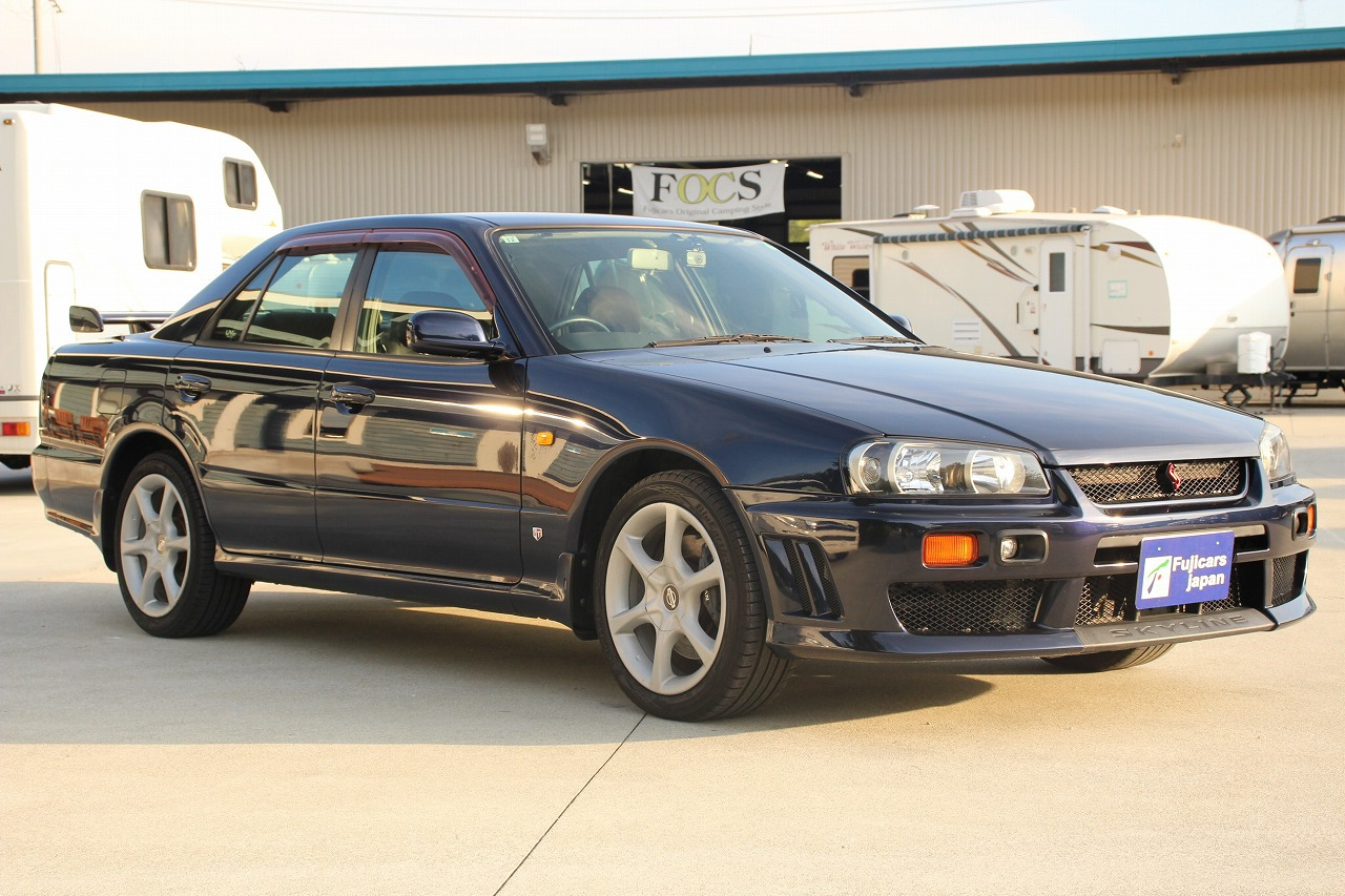 日産スカイライン