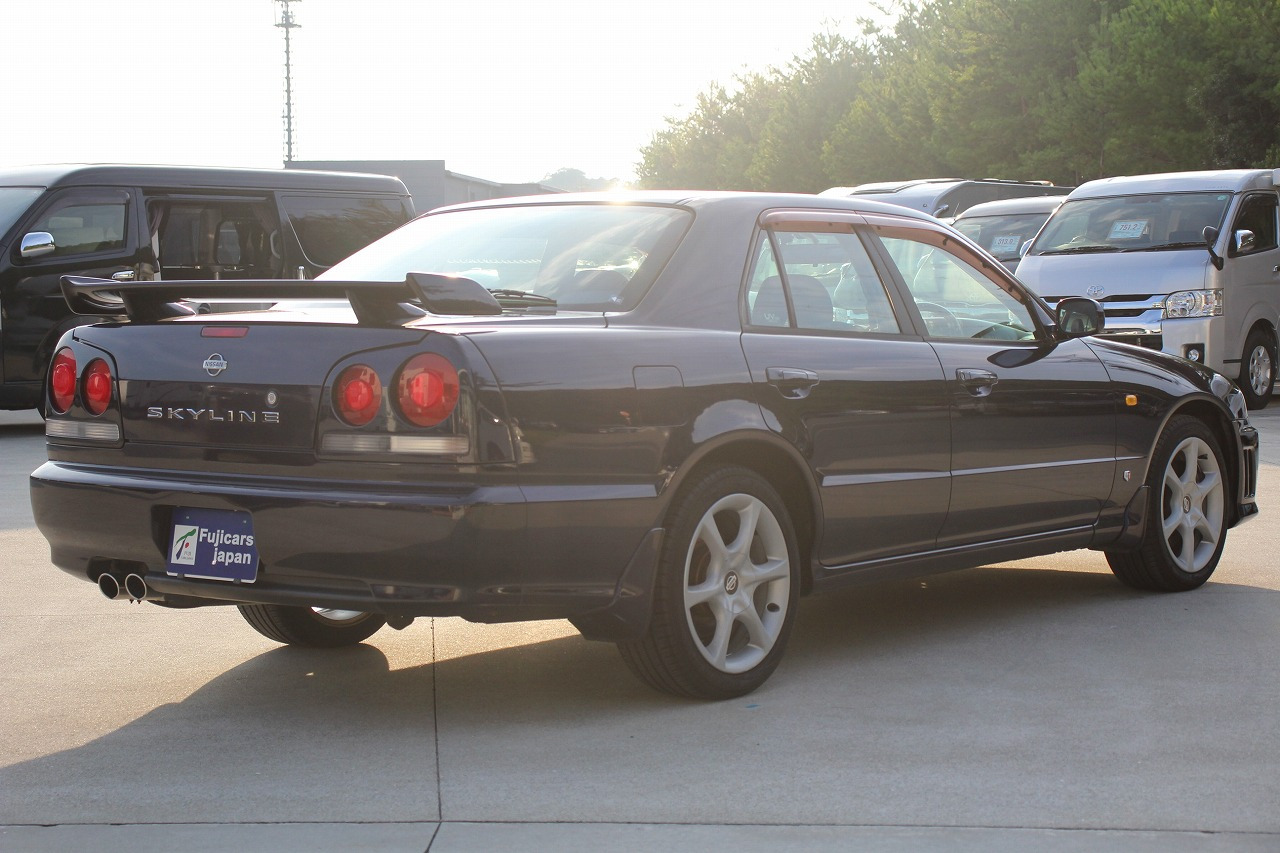 日産スカイライン