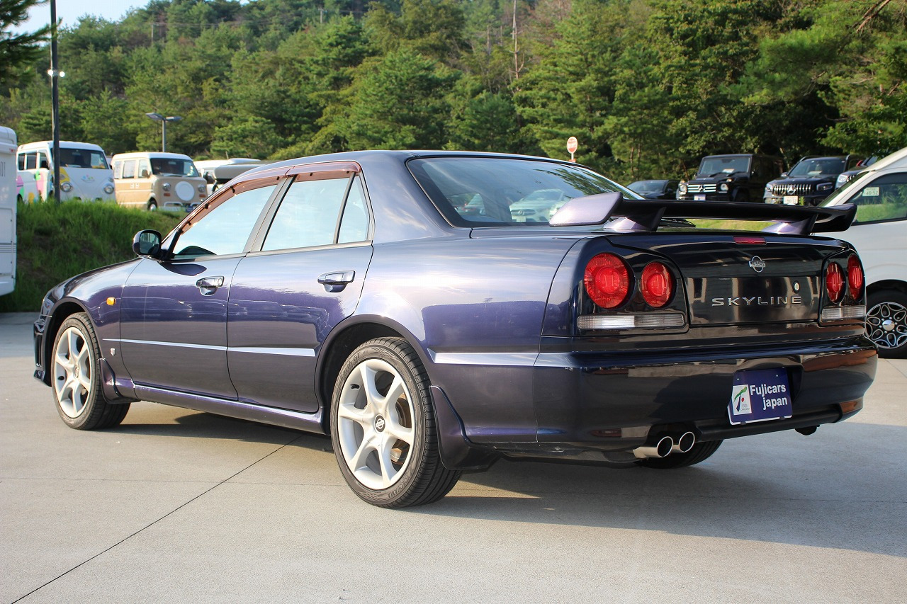 日産スカイライン