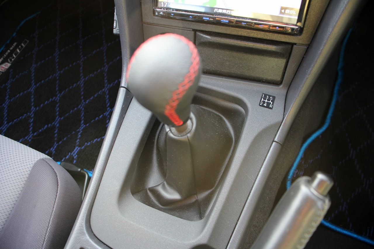 日産スカイライン