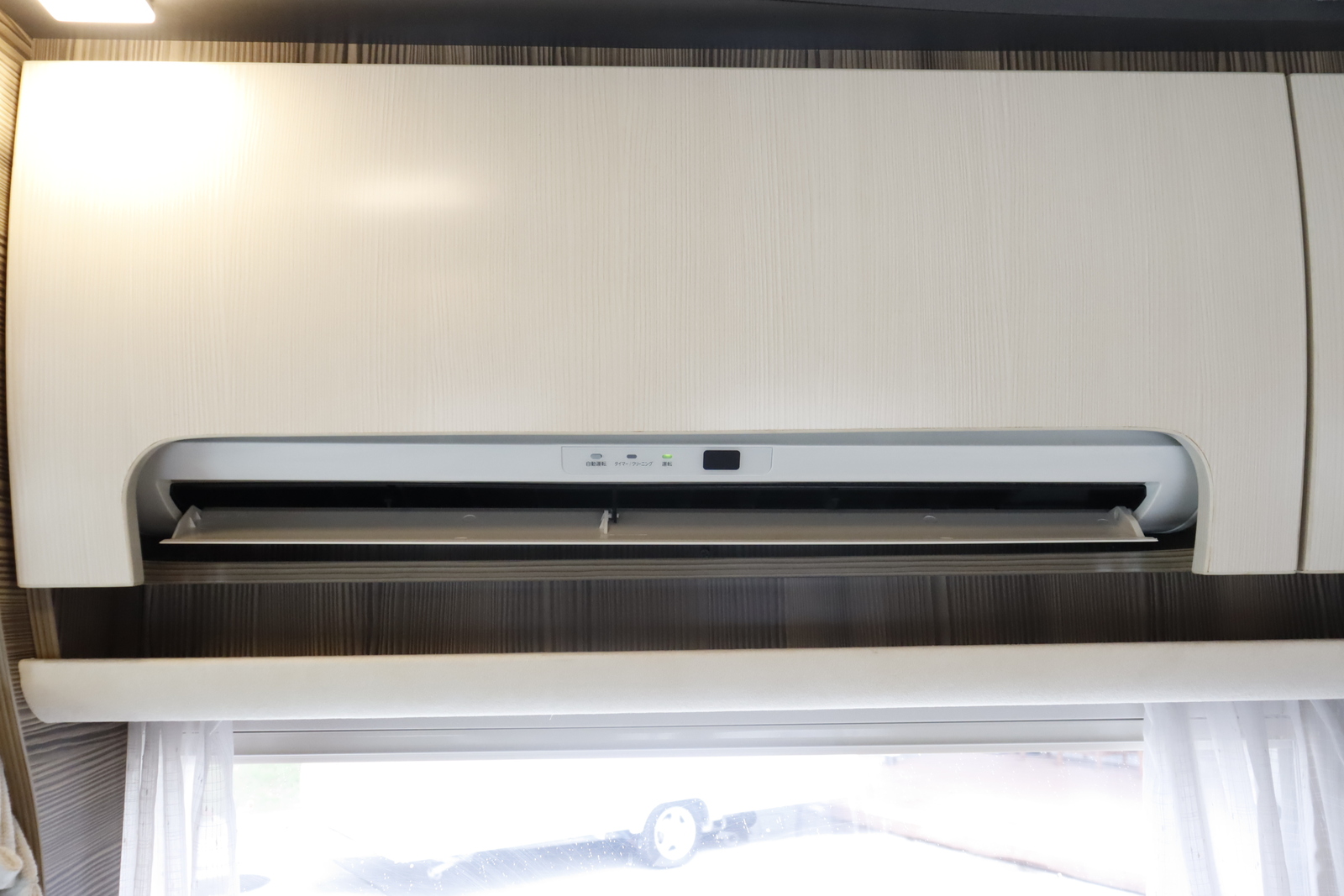 キャンピングカーキャブコン