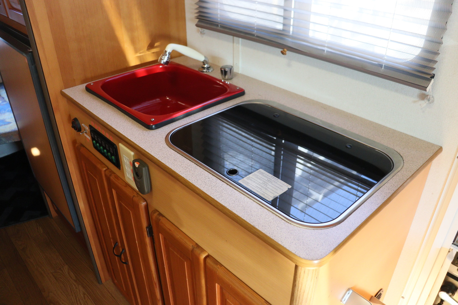 キャンピングカーキャブコン