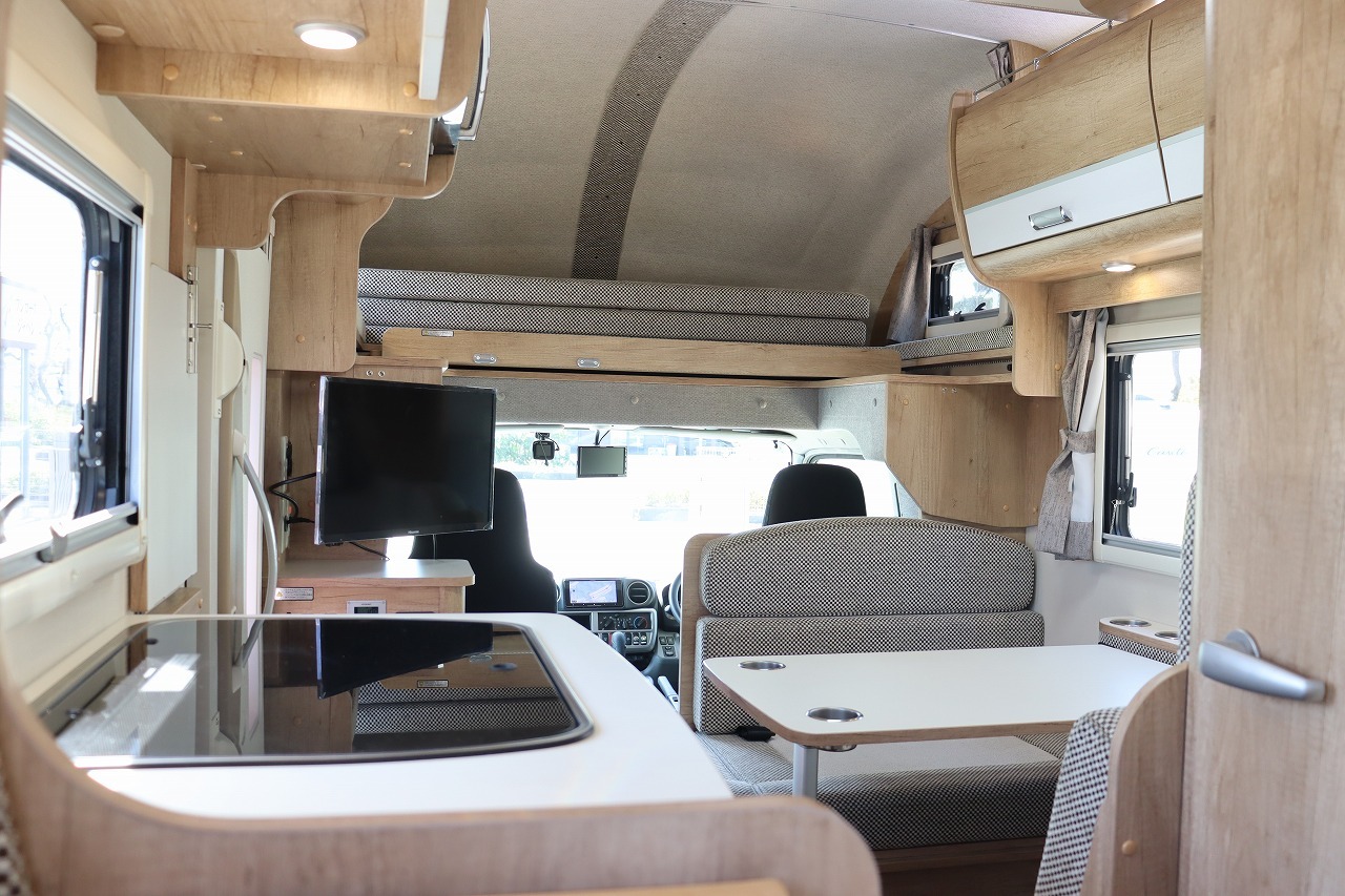 キャンピングカーキャブコン