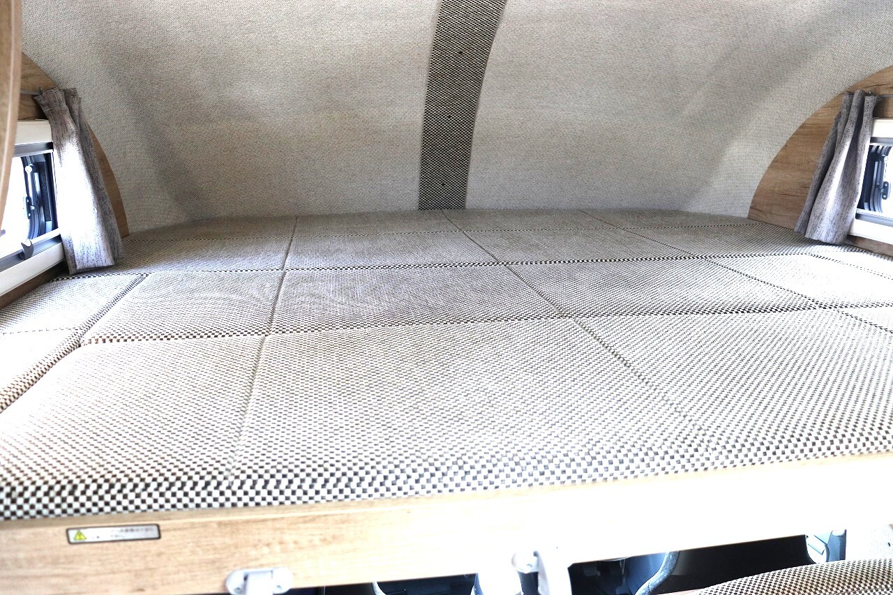 キャンピングカーキャブコン