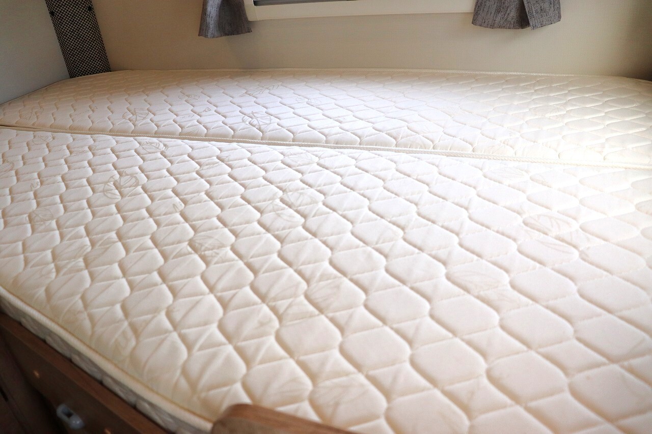 キャンピングカーキャブコン