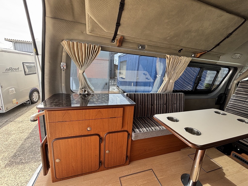 キャンピングカーバンコン