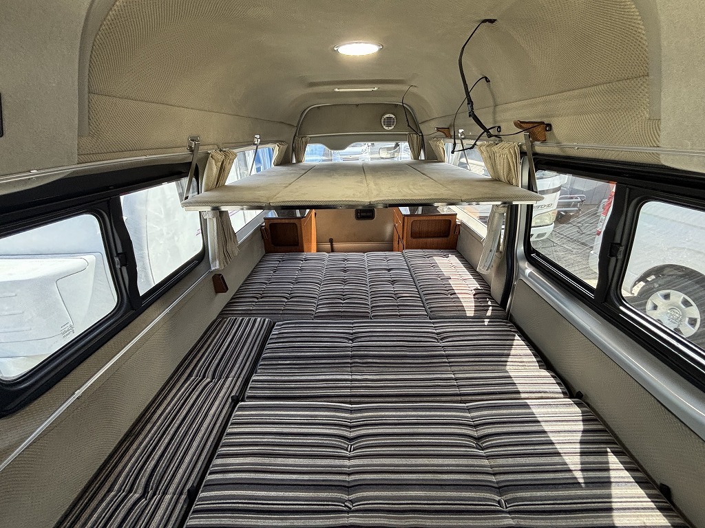 キャンピングカーバンコン