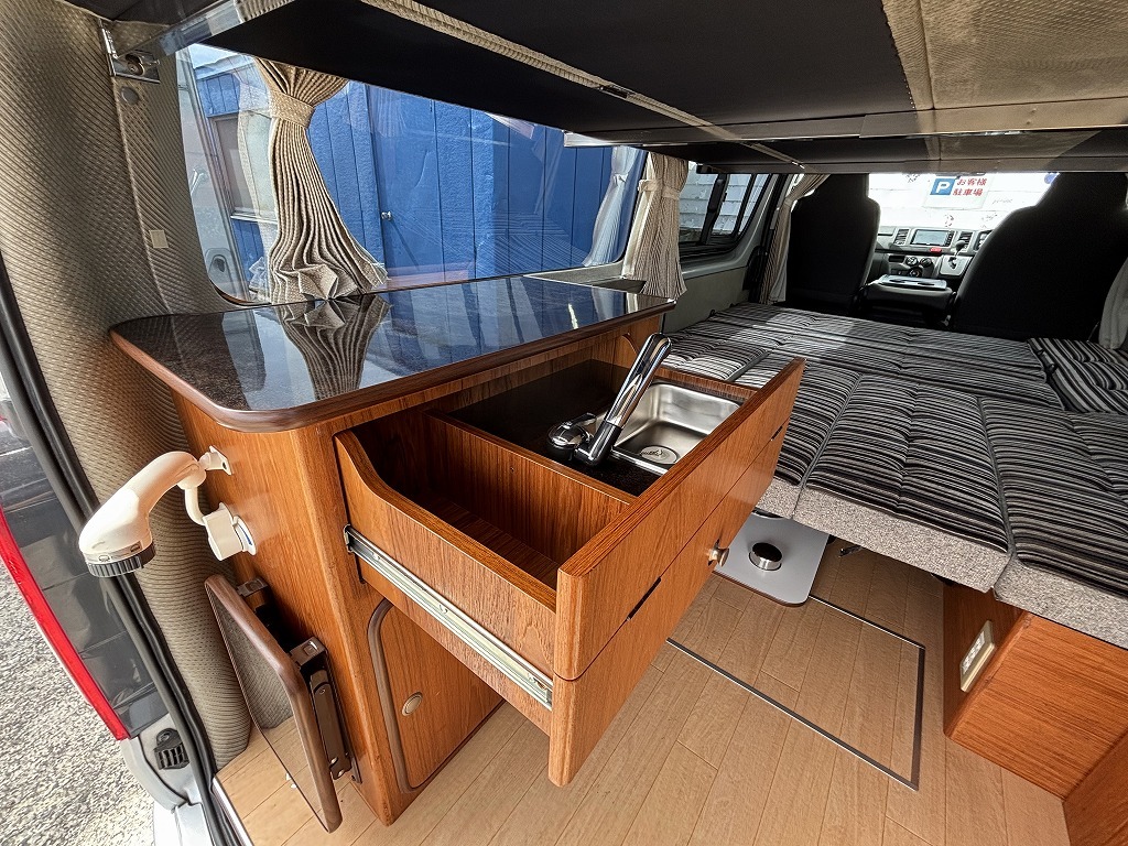 キャンピングカーバンコン