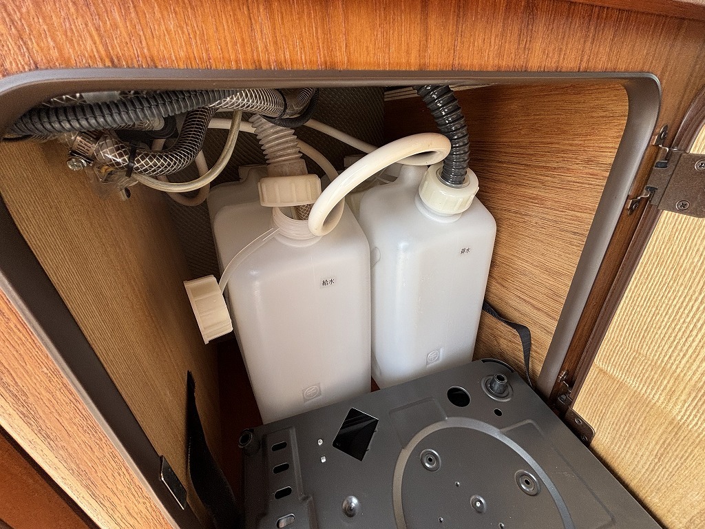 キャンピングカーバンコン