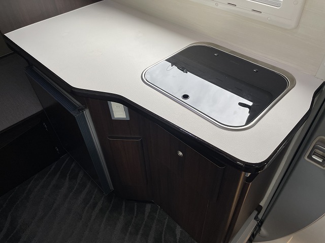 キャンピングカーキャブコン