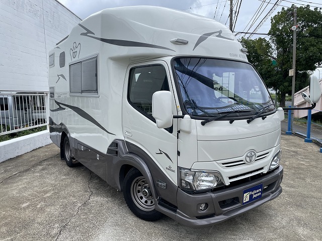 キャンピングカーキャブコン