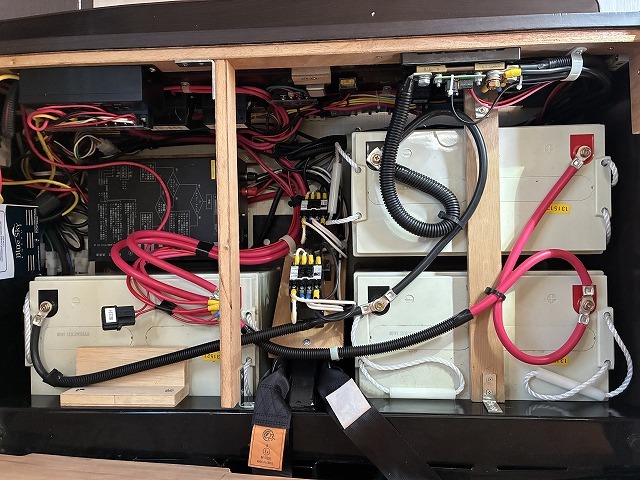 キャンピングカーキャブコン