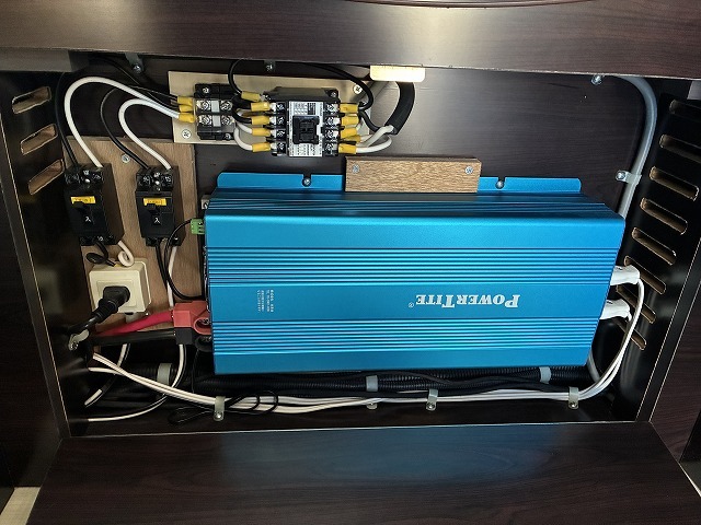 キャンピングカーキャブコン